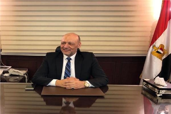 المستشار حسين أبو العطا  رئيس حزب "المصريين"