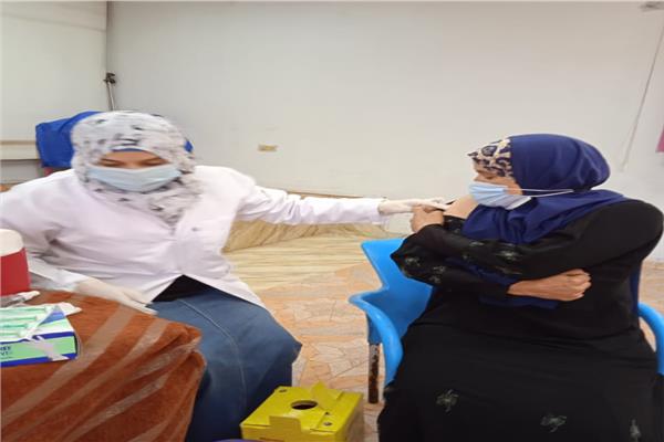 تطعيم الجرعة الأولي والثانية لعمال النظافة ضد فيروس B