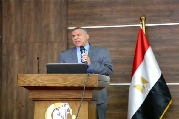  اللواء نبيل محمود حسن أستاذ القانون الجنائي بكلية الشرطة