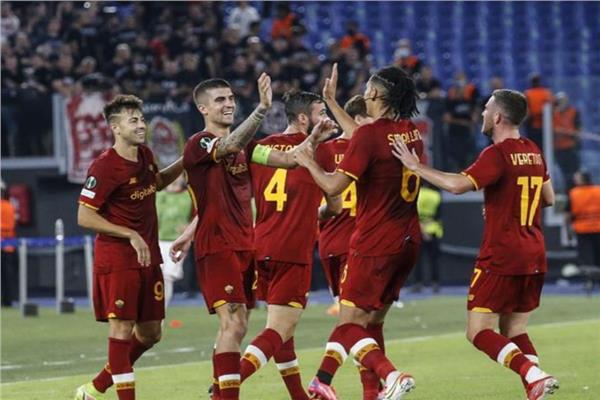 فرحة لاعبي فريق روما الإيطالي 