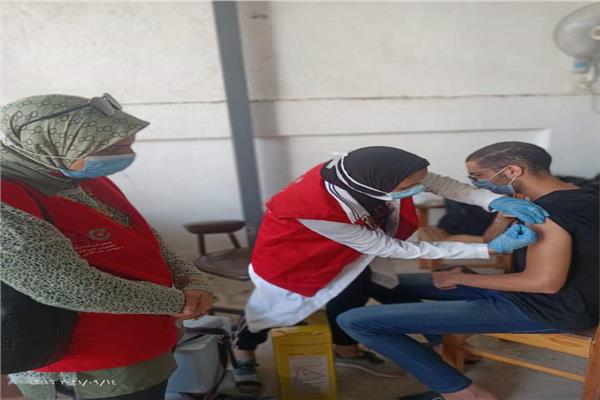 تطعيم المواطنين بلقاح كورونا