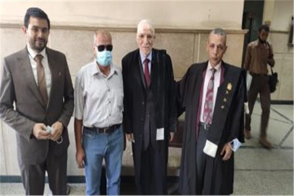 وصول الممرض المعتدى عليه من طبيبين وموظف في «السجود للكلب»