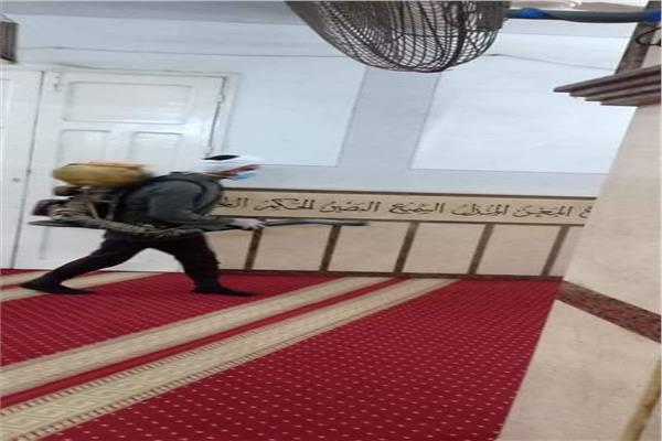 تحرير 194 محضر وغلق وتشميع 31 ورشة ومحل تجاري 