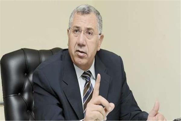  السيد القصير