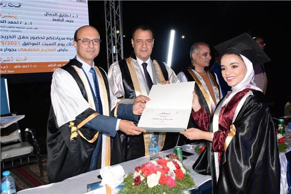 جامعة أسيوط تحتفل بتخريج أول دفعة من  كلية الفنون الجميلة
