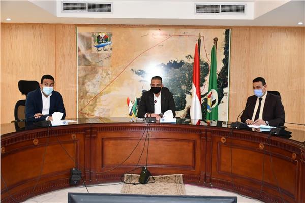 محافظ الفيوم يتابع الإجراءات النهائية للمخططات التفصيلية الجديدة للمراكز والقرى 
