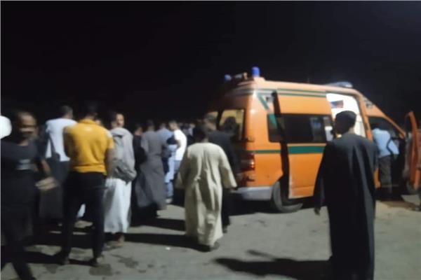 انقلاب سيارة بنجع حمادي 