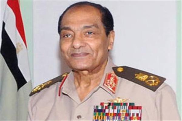 المشير محمد حسين طنطاوي القائد العام للقوات المسلحة وزير الدفاع والإنتاج الحربي الأسبق