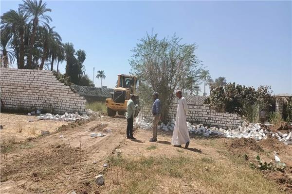 استكمال الأعمال بالمخطط التفصيلي بحوض القصر في قنا