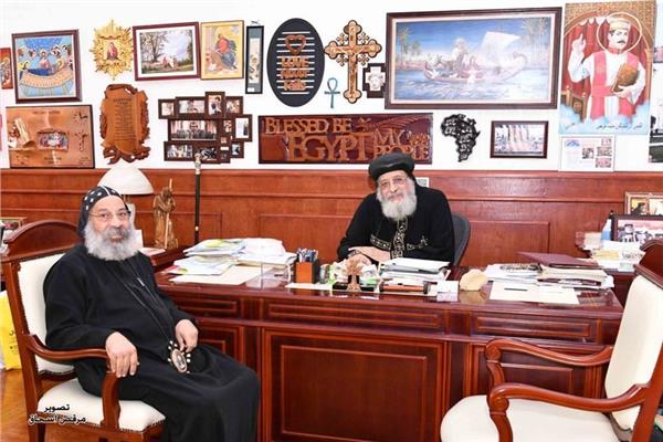 البابا تواضروس يستقبل الأنبا رافائيل
