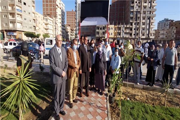 محافظ البحيرة يتفقد حديقة المستقبل
