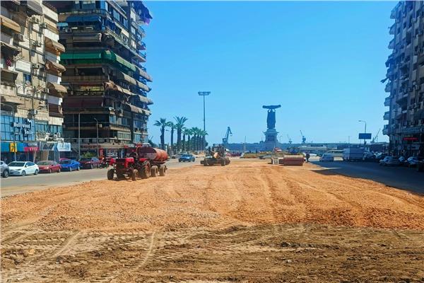 استمرار العمل في تطوير شارع ٢٣  يوليو و تنميط المرور بالمنطقة ببورسعيد
