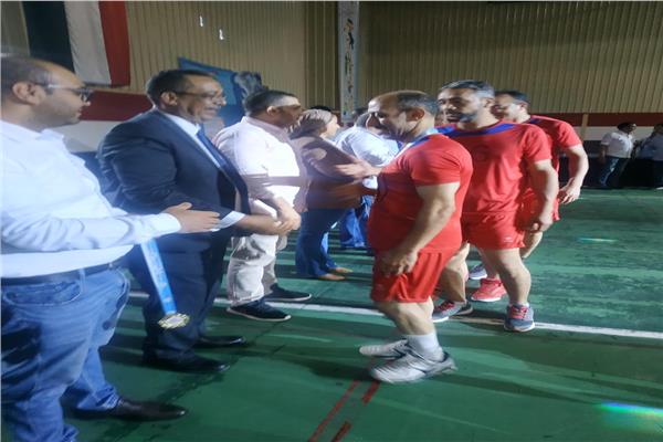 فريق جامعة أسيوط للعاملين يفوز بالمركز الأول  على مستوى الجمهورية فى   كرة اليد للرجال