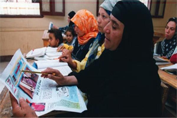 تعليم الكبار»: محو أمية أهالي 6 محافظات حدودية خلال أقل من عامين | فيديو |  بوابة أخبار اليوم الإلكترونية