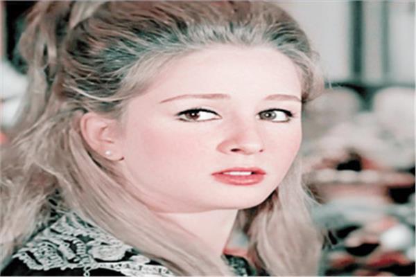  نجلاء فتحى