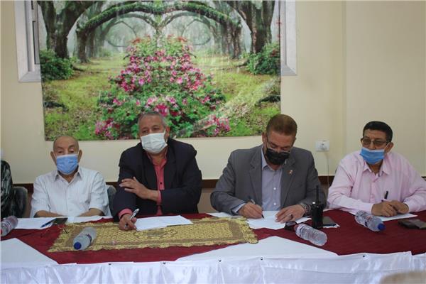 لجنة اختبارات للمتقدمين لوظيفة «موجه أول» بالغربية