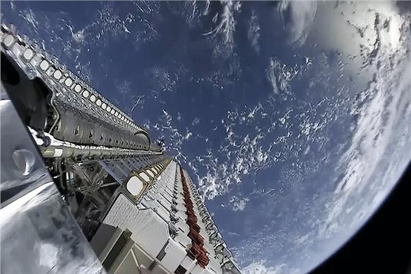 أقمار ستار لينك Starlink التابعة لشركة سبيس أكس SpaceX للملاحة