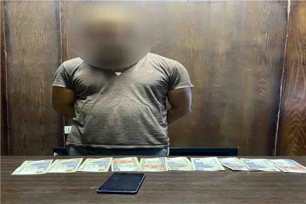 ضبط المتهم بسرقة مشغولات ذهبية من شقة سكنية بالساحل 