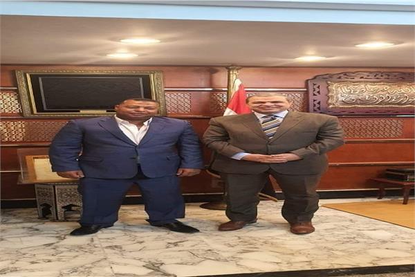 نقيب الزراعة المصري ونظيره الكيني