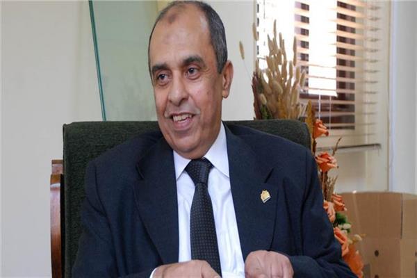 الدكتور محمد الشحات رئيس هيئة التعمير والتنمية الزراعية بوزارة الزراعة واستصلاح الأراضي