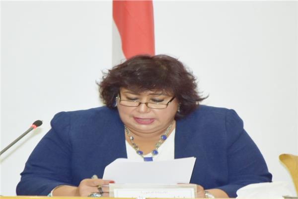  د. إيناس عبد الدايم وزير الثقافة