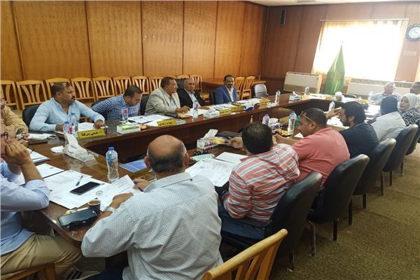 الغرفة التجارية بالإسماعيلية تشيد بمعرض اهلا مدارس