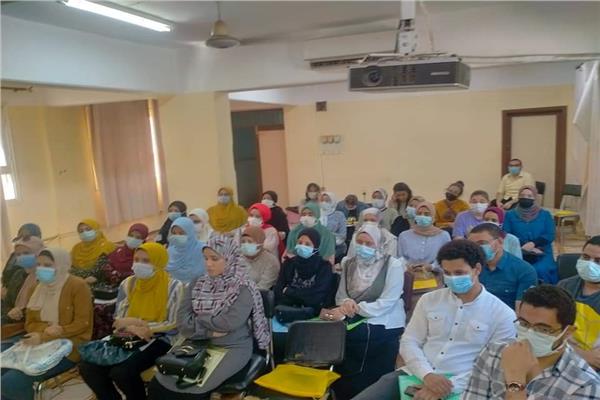 تكليف دفعة جديدة من أطباء العلاج الطبيعي للعمل بمستشفيات قنا