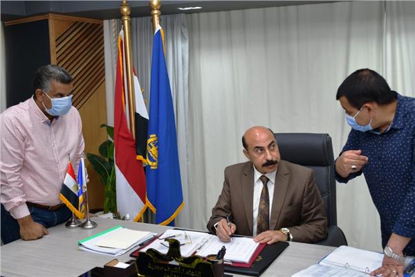 محافظ أسوان يعتمد نتيجة قبول طلاب مدارس التمريض للعام الدراسى 2021/2022 