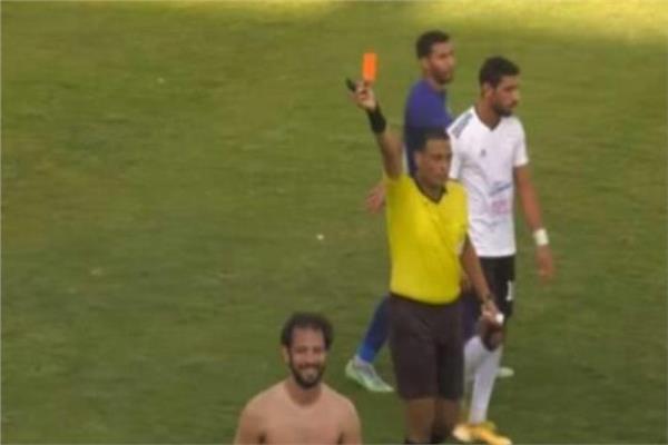 واقعة الطرد لمهاجم بورتو محمد شاهين