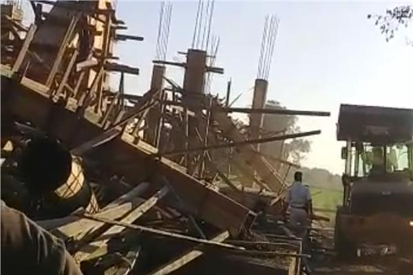 ازاله فوريه لاجمالى 13 عامود خرسانى بقطعة ارض زراعيه بمحافظة المنوفيه