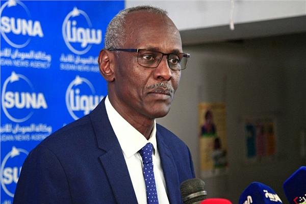  وزير الري والموارد المائية السوداني الدكتور ياسر عباس- صورة أرشيفية 