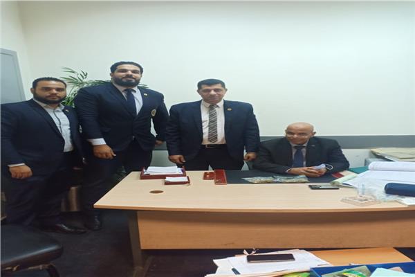 جمارك مطار القاهرة تضبط كمية من المواد المخدرة    