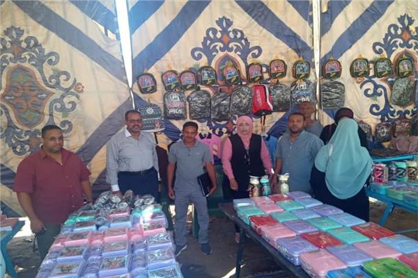 "مستقبل وطن " يفتتح  معرضاً لمستلزمات المدارس بإدفو