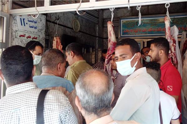 محافظ أسوان : تثبيت أسعار اللحوم بمحلات الجزارة عند 120 جنيه للكيلو 