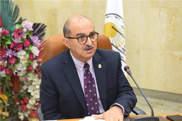  طارق الجمال رئيس جامعة أسيوط