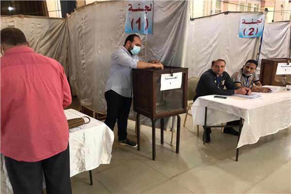 انتخابات التجديد النصفي للأطباء