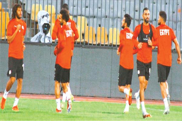 المنتخب يطير إلى ليبيا اليوم ..ومران وحيد للفراعنة 