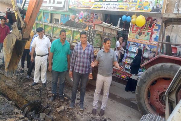 استمرار توصيل الغاز الطبيعي لشوارع مدينة أشمون