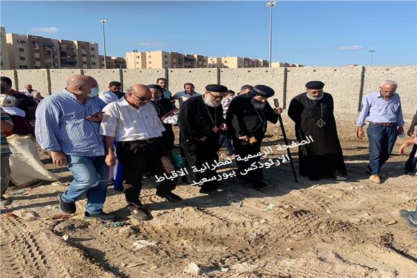الانبا تادرس يزور أرض كنيسة السيدة العذراء والبابا كيرلس ببورسعيد