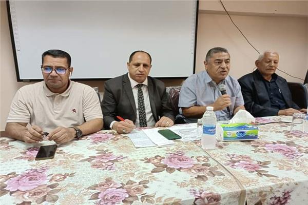 جانب من اجتماع إدارة أوسيم التعليمية