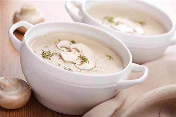 شوربة الشوفان والمشروم بالكريمة