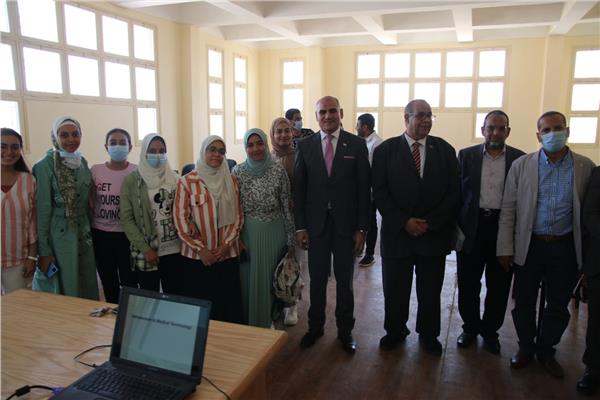 الدكتور محمد محجوب عزوز، رئيس جامعة الأقصر