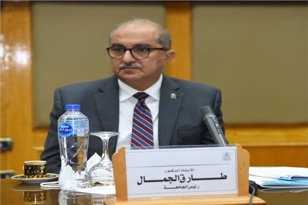  رئيس جامعة أسيوط