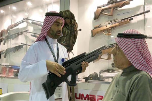 نادي الصقور السعودي الاسلحه