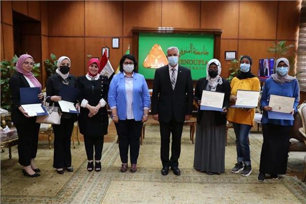 تكريم الطلاب الوافدين