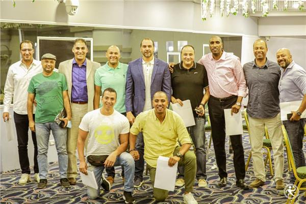 المدربين الفائزين ببطولات الموسم الماضي