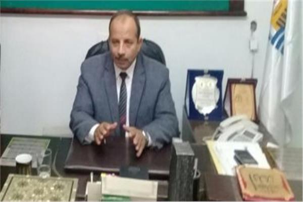 الدكتور خالد صبرى عثمان وكيل وزارة التربية والتعليم بقنا