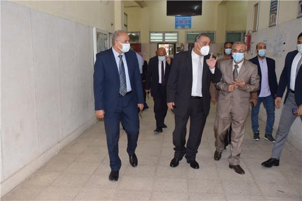 الدكتور ممدوح مهدي القائم بعمل رئيس جامعة حلوان كلية الخدمة الإجتماعية