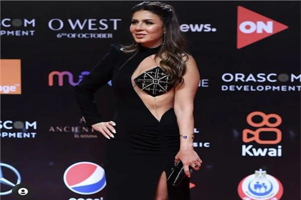  نجلاء بدر