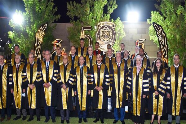 محافظ أسوان ورئيس الأكاديمية العربية للعلوم والتكنولوجيا والنقل البحرى 